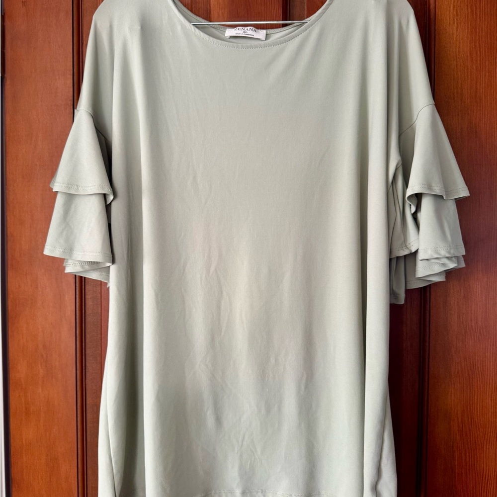 Zenana Outfitters Light Green Ruffle Sleeve Blouse Women’s Size XL